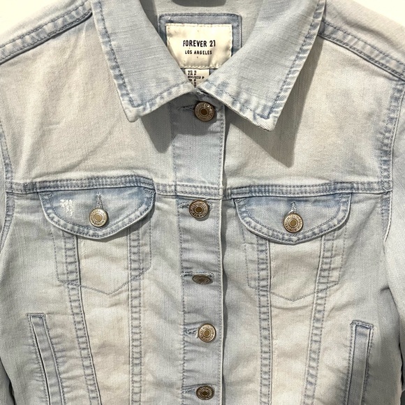 FOREVER 21 Small Blue Denim Trucker Solid Light Wash Jacket - Picture 2 of 2